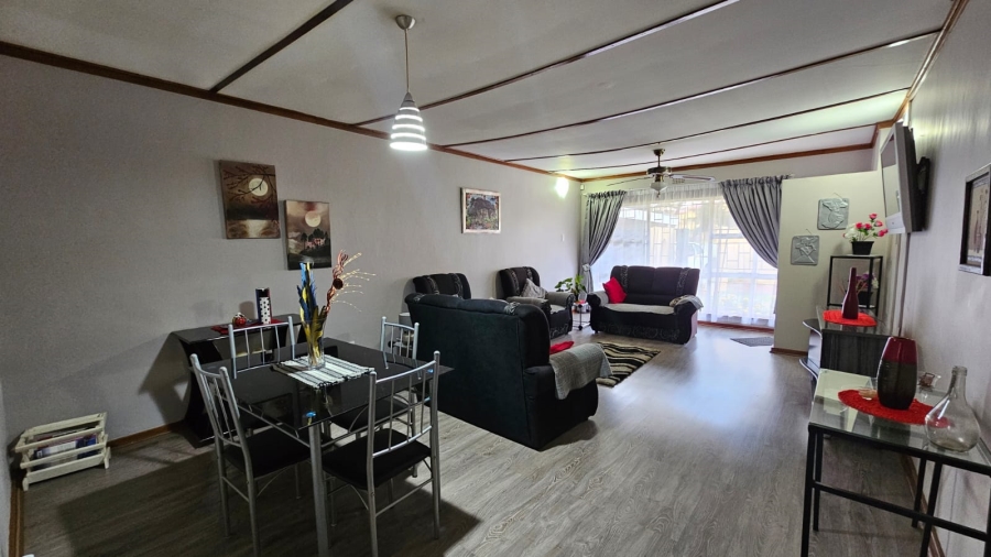 2 Bedroom Property for Sale in Riebeeckstad Free State